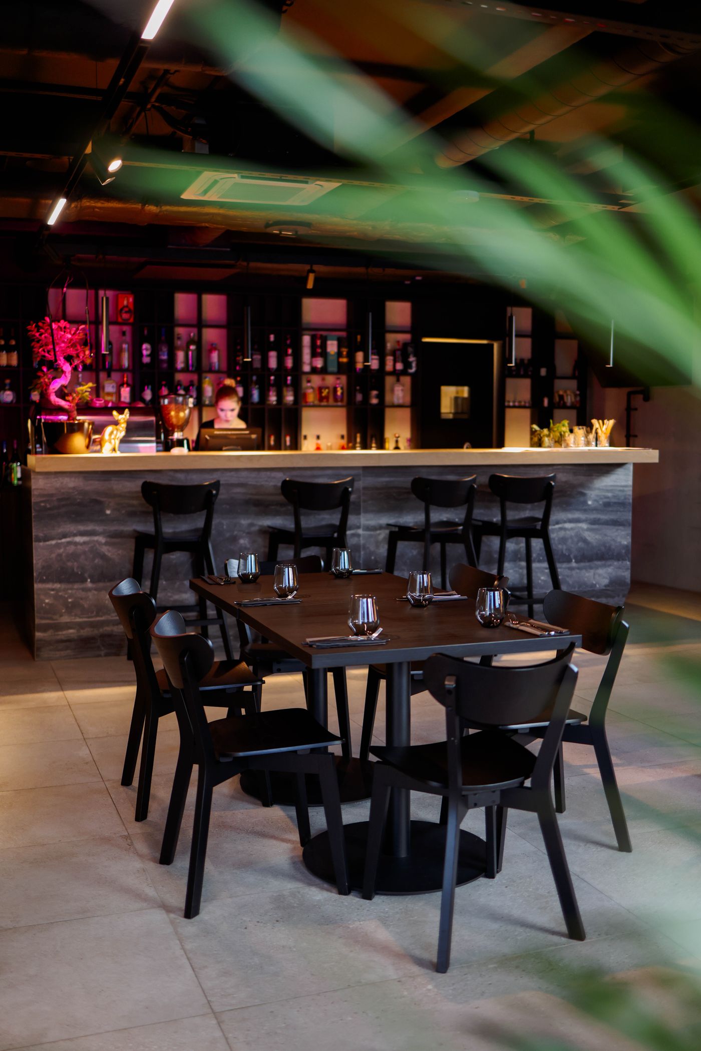 Interior de un restaurante; imagen ilustrativa, no corresponde a los negocios anunciados