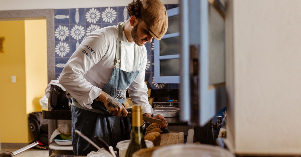 Essential Habits for Aspiring Chefs to Succeed