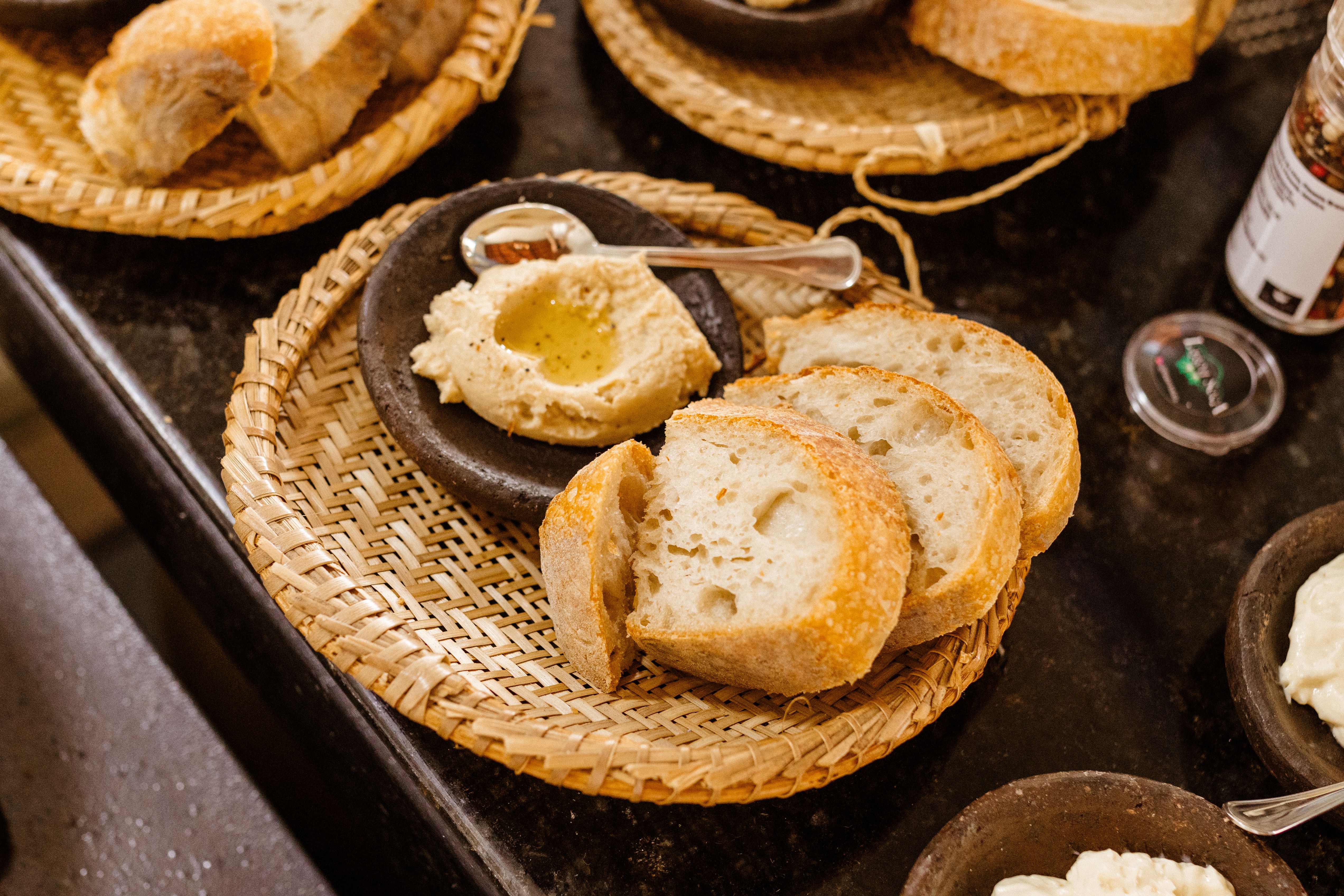Atelier de préparation du houmous artisanal chez Abu Jaber
