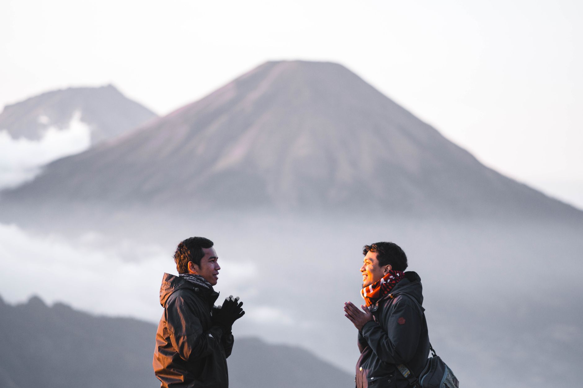 Gunung Kerinci Jambi: Menaklukkan Atap Sumatera dengan Keindahan Alam yang Memukau