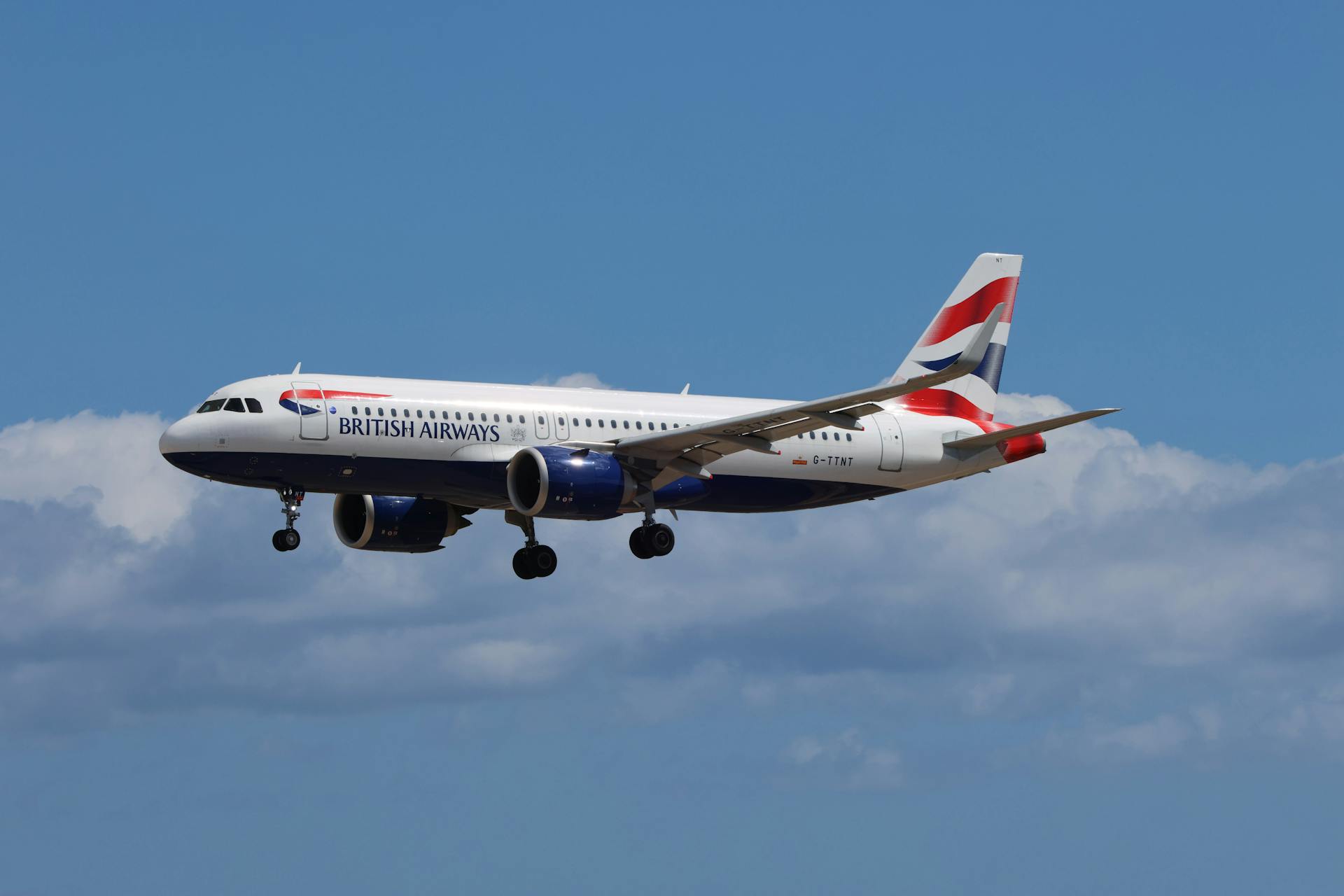 British Airways Airbus A320 in Flight