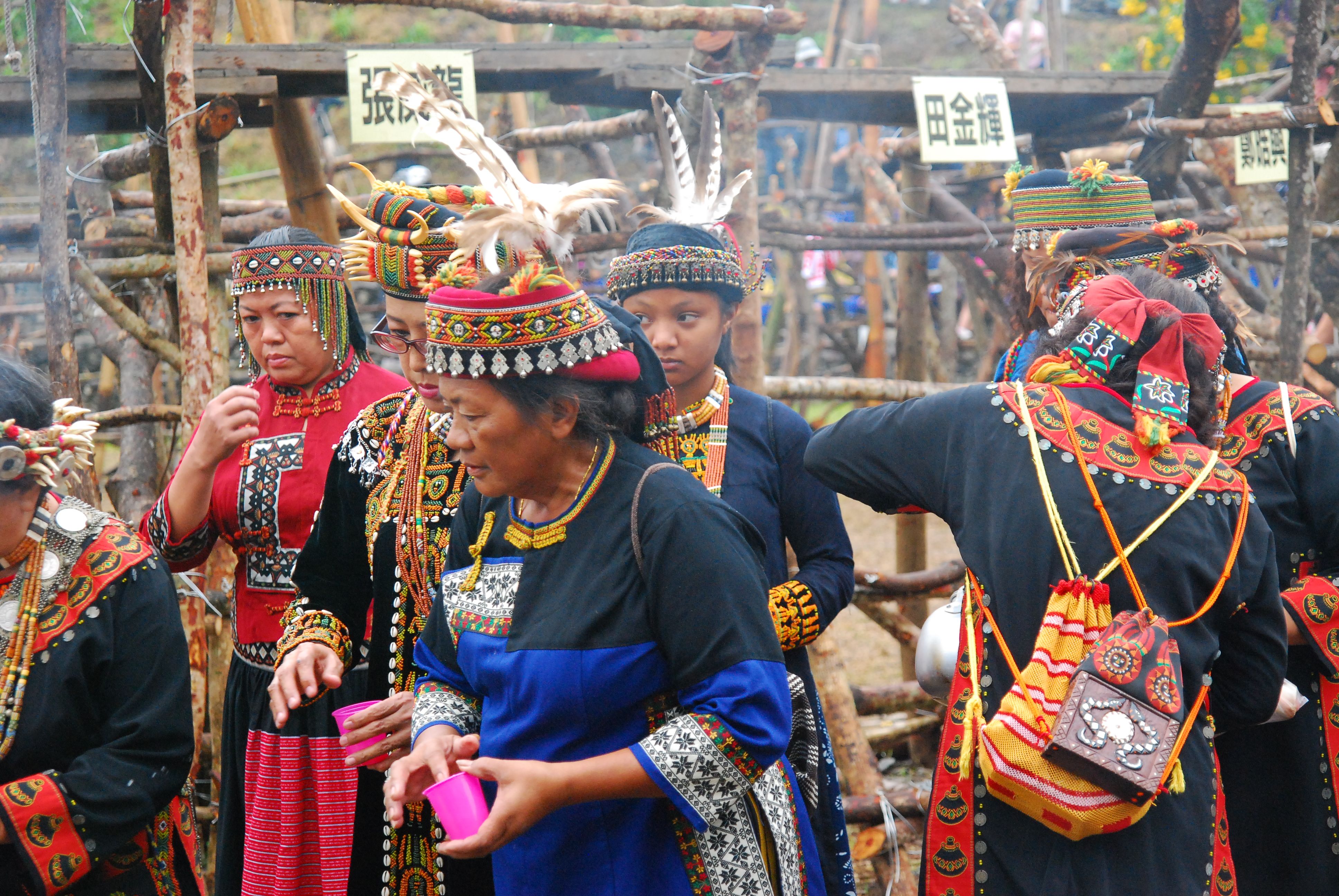Yunnan Ethnic Minorities — The Yi People: Torch Festival