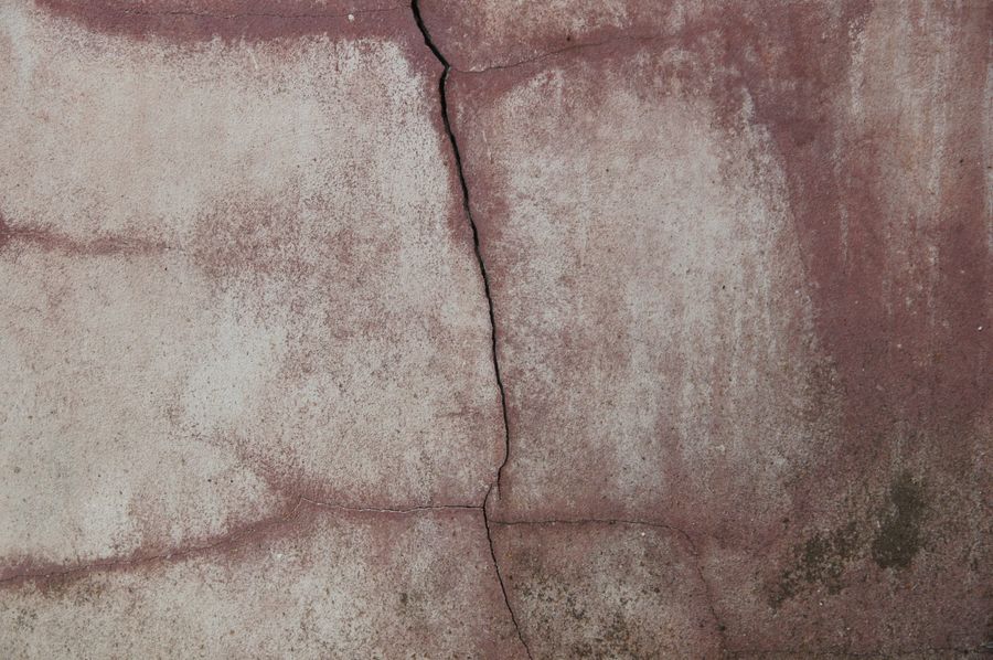 Foundation crack repair in Chatham-Kent
