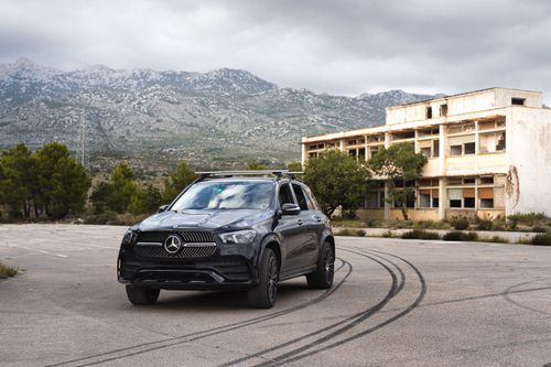 Luxury SUV for comfortable travel across Europe