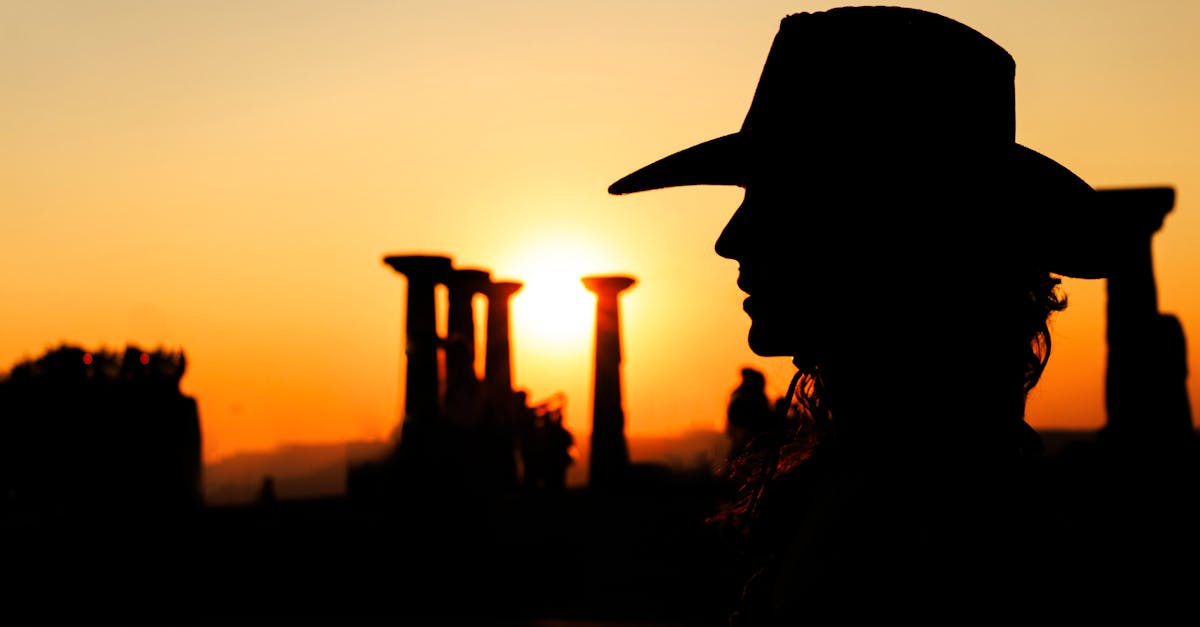 The Echoing Fall 1 image text