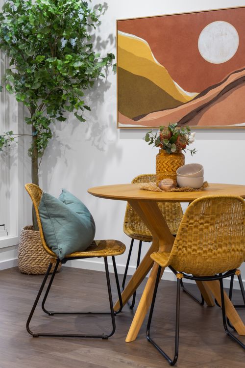 Modern Interior Design with Wooden Dining Set · Free Stock Photo