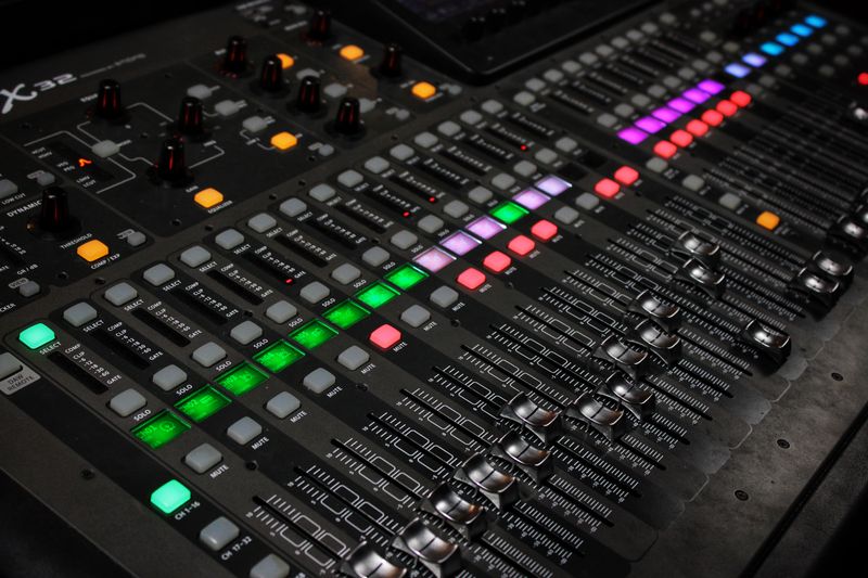 Mixing and mastering service console