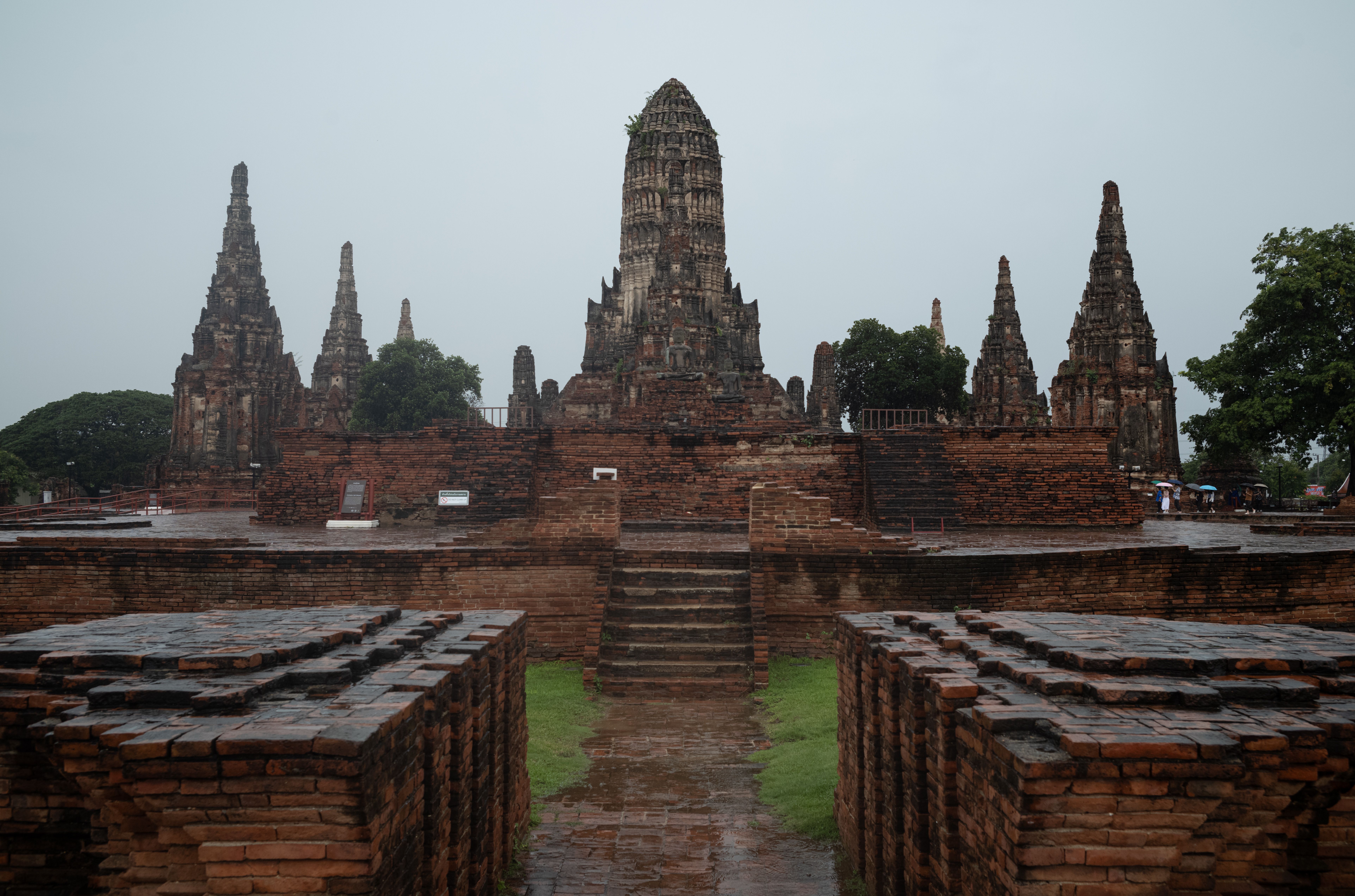Thailand's New "FastPass" Initiative Aims to Accelerate Investment in High-Tech Sectors