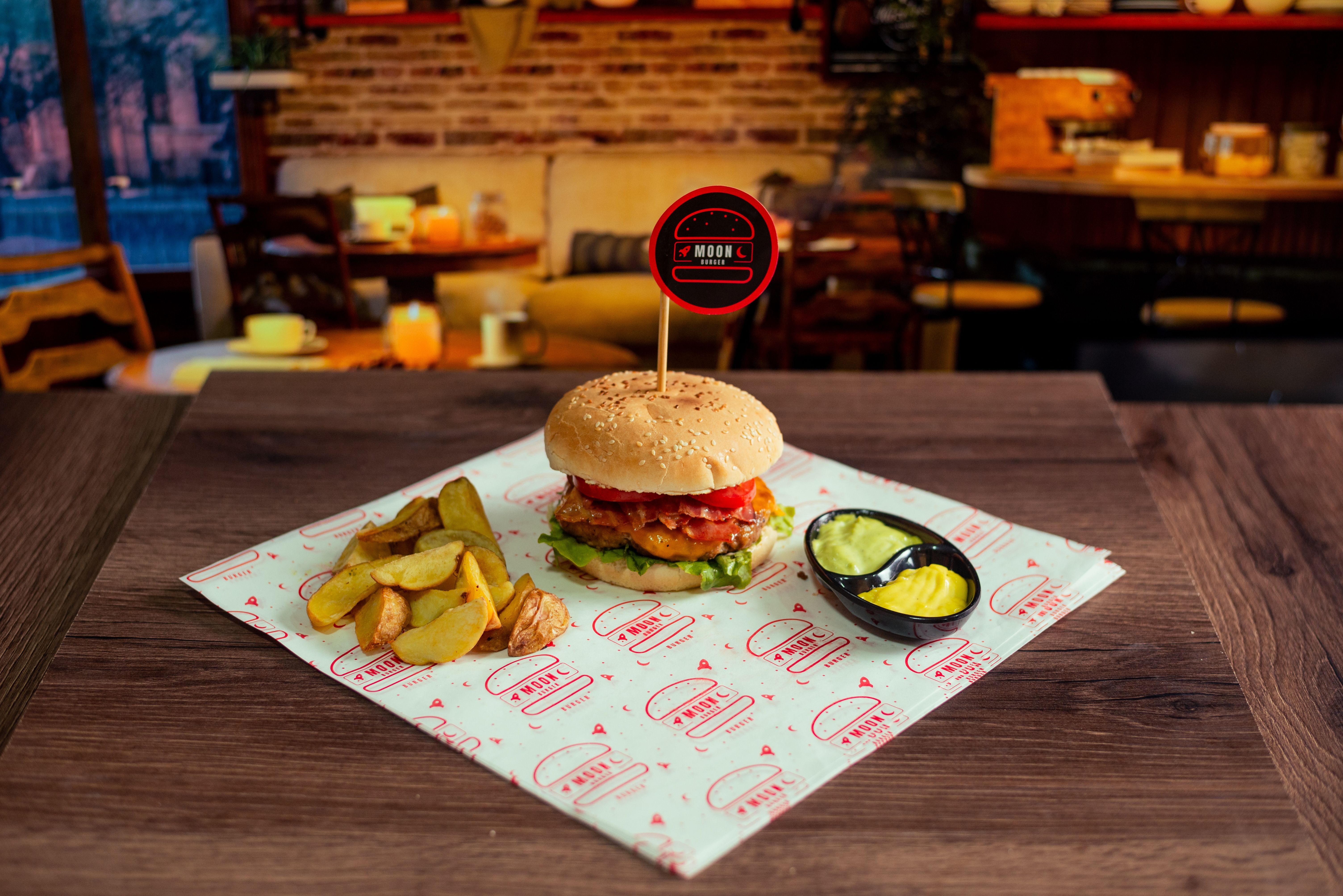 East Bay Burger Spot Shuts Down as Economic Pressures Squeeze Independent Restaurants