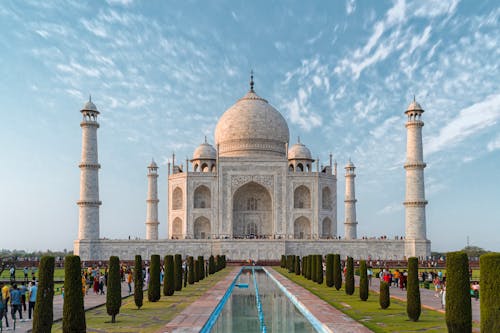 Yamuna Reaches Taj Mahal Wall in Agra Floods, Families Evacuated