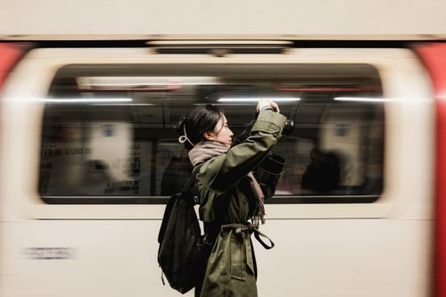 бесплатная Фотограф запечатлел движение лондонского метро Стоковое фото