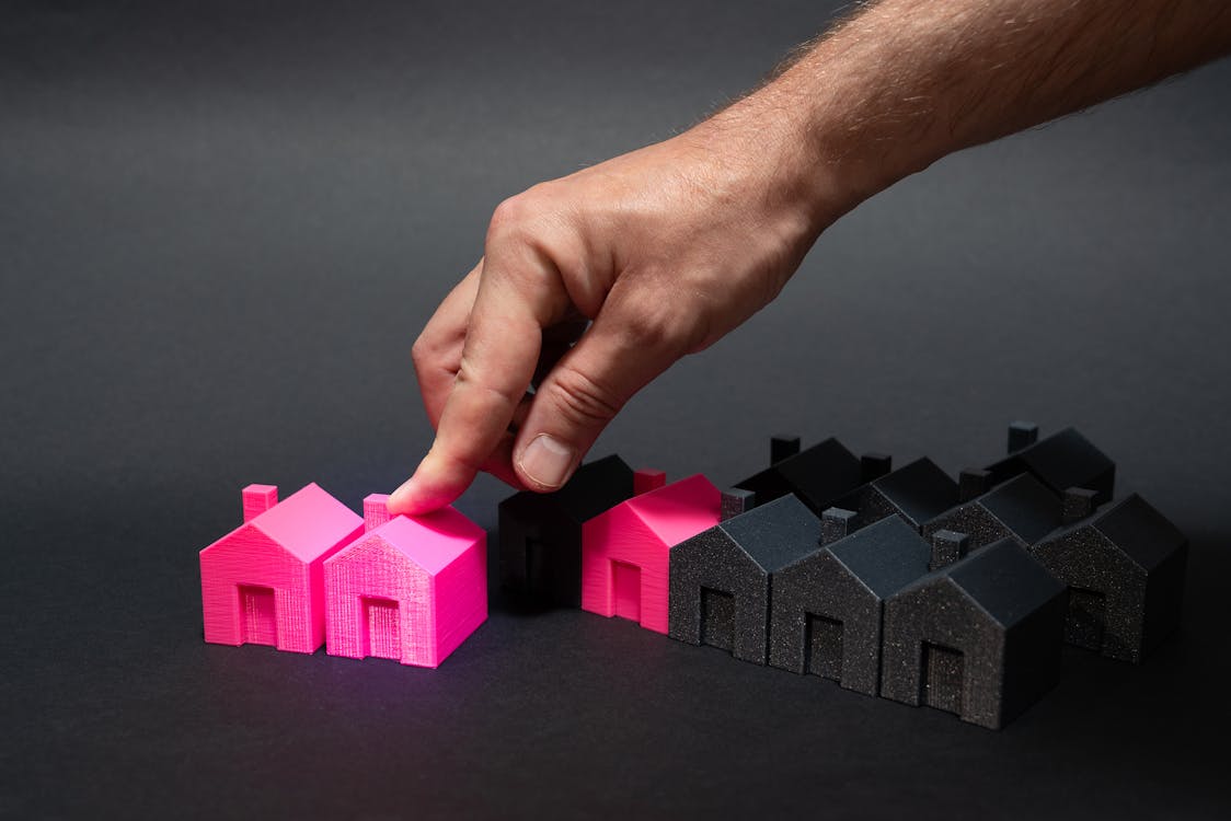 House Model for Real Estate Choice