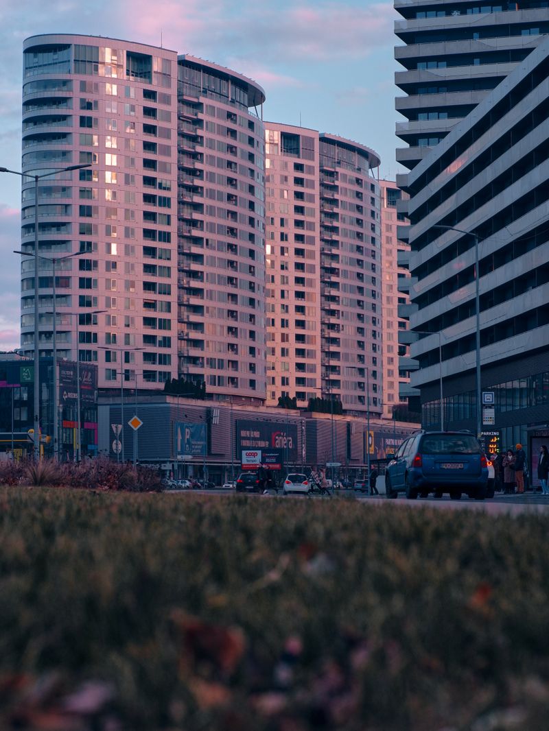 Contemporary urban architecture