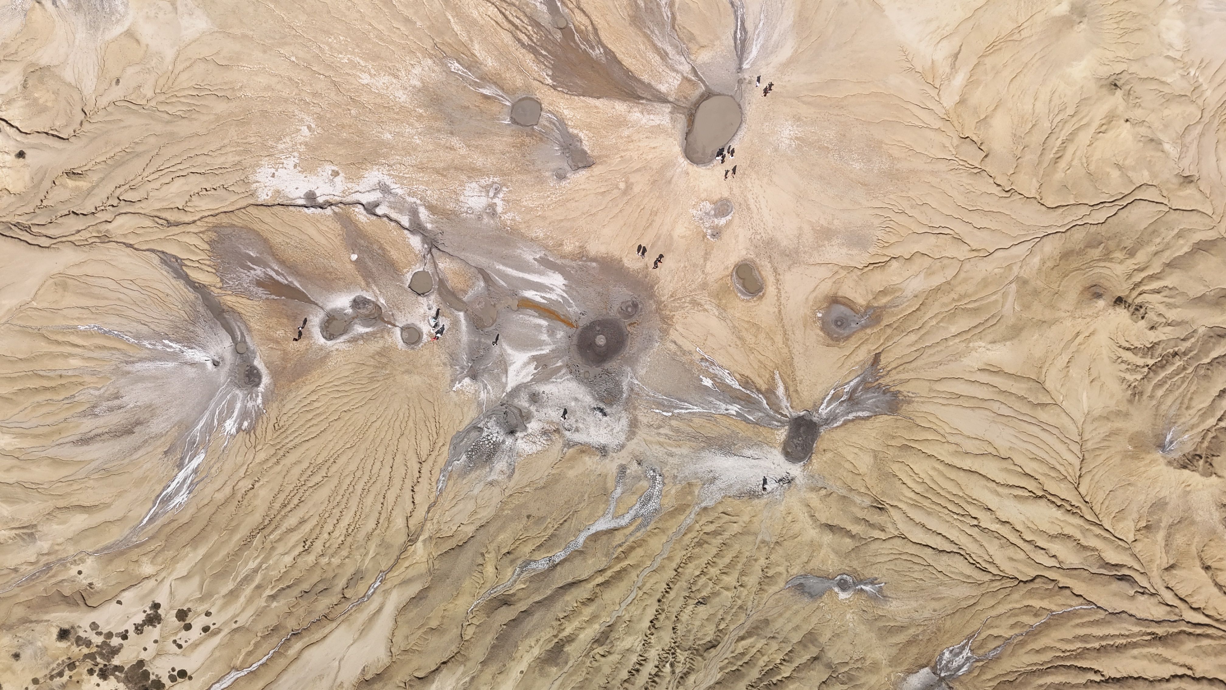Lokbatan Mud Volcano Study Challenges Traditional Eruption Narratives