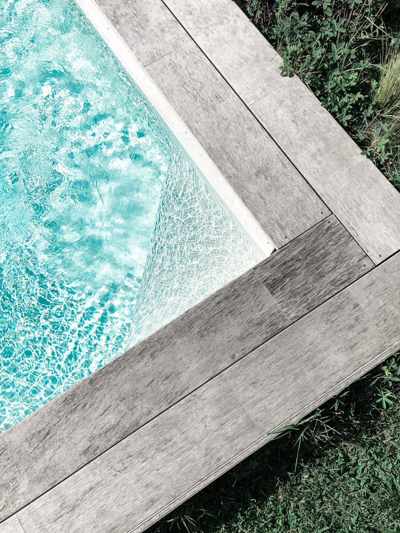 Luxury pool with sealed deck