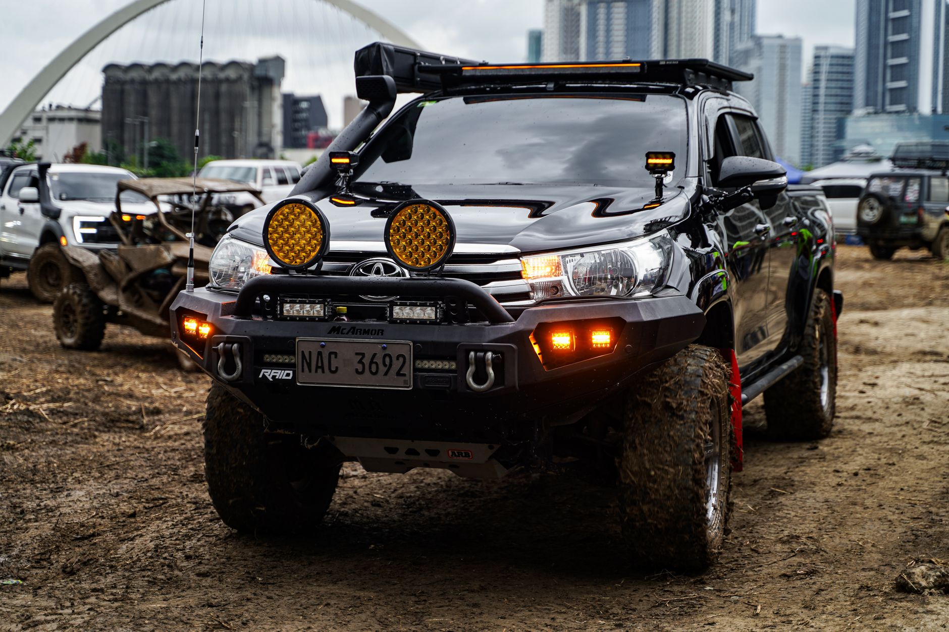 overland vehicle winch recovery