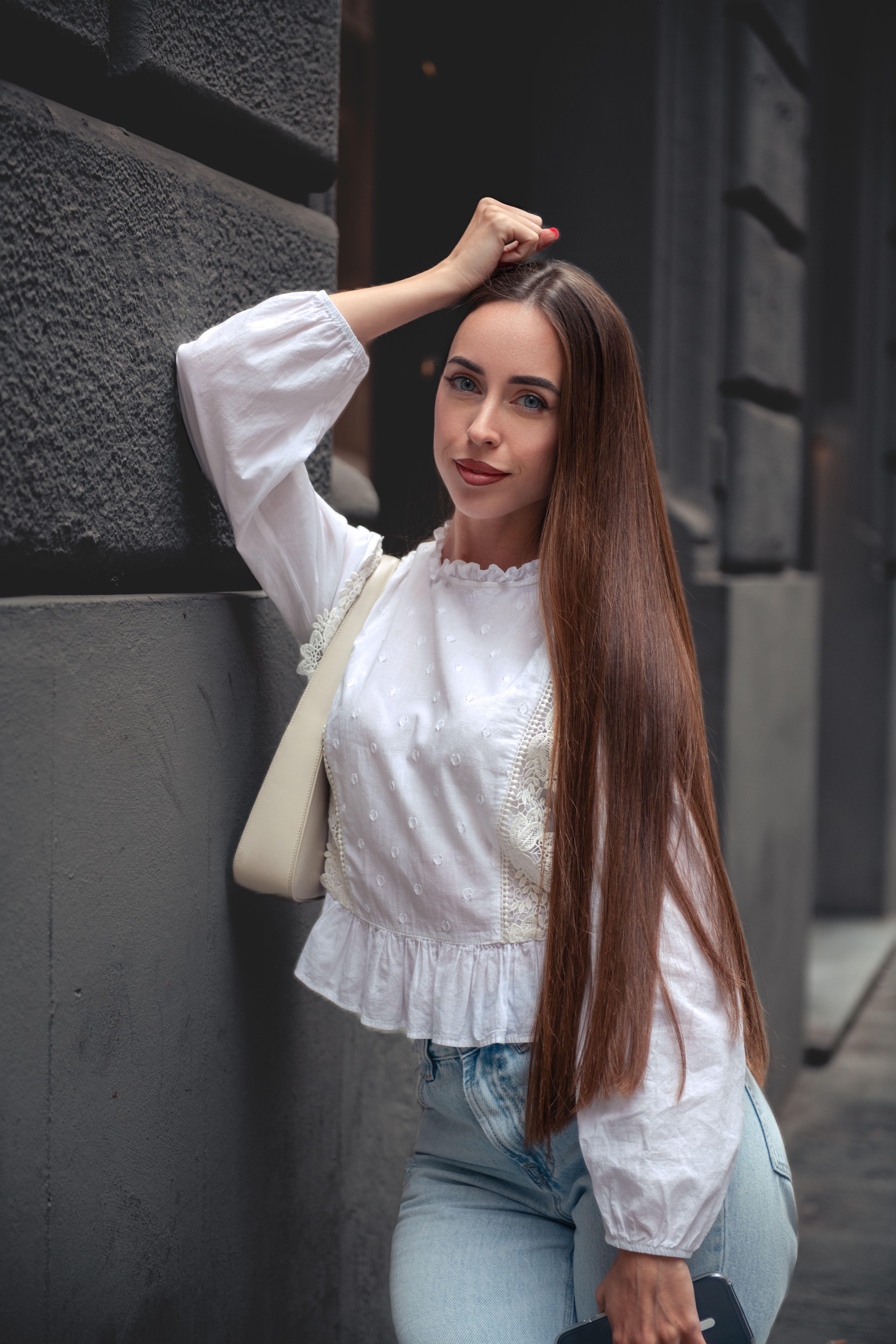 Casual Portrait of Woman in Florence Street · Free Stock Photo