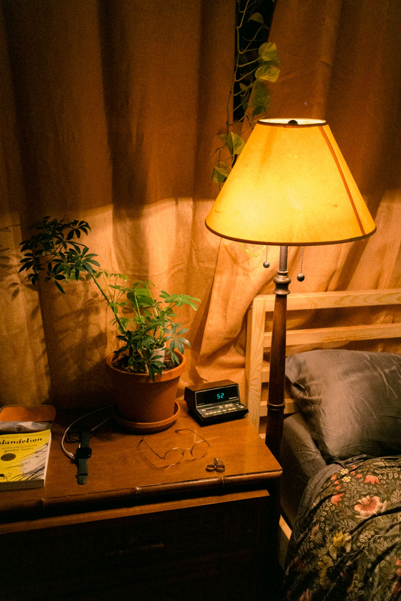 Warm low bedroom lighting as part of an evening circadian rhythm reset