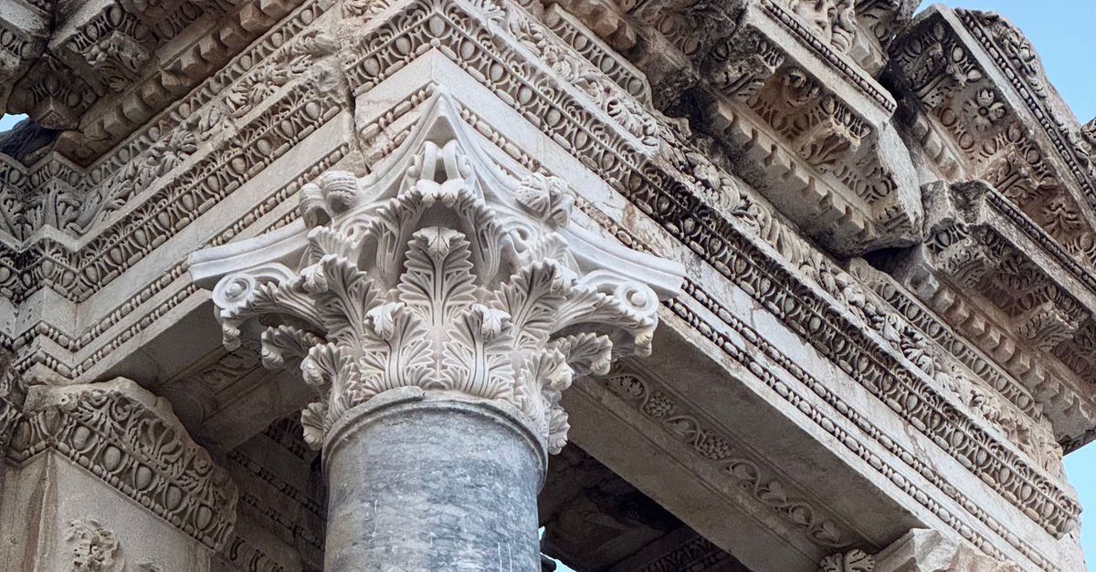 Stone Column Rome Ancient Roman Architectural Detail with Corinthian Columns · Free Stock ...