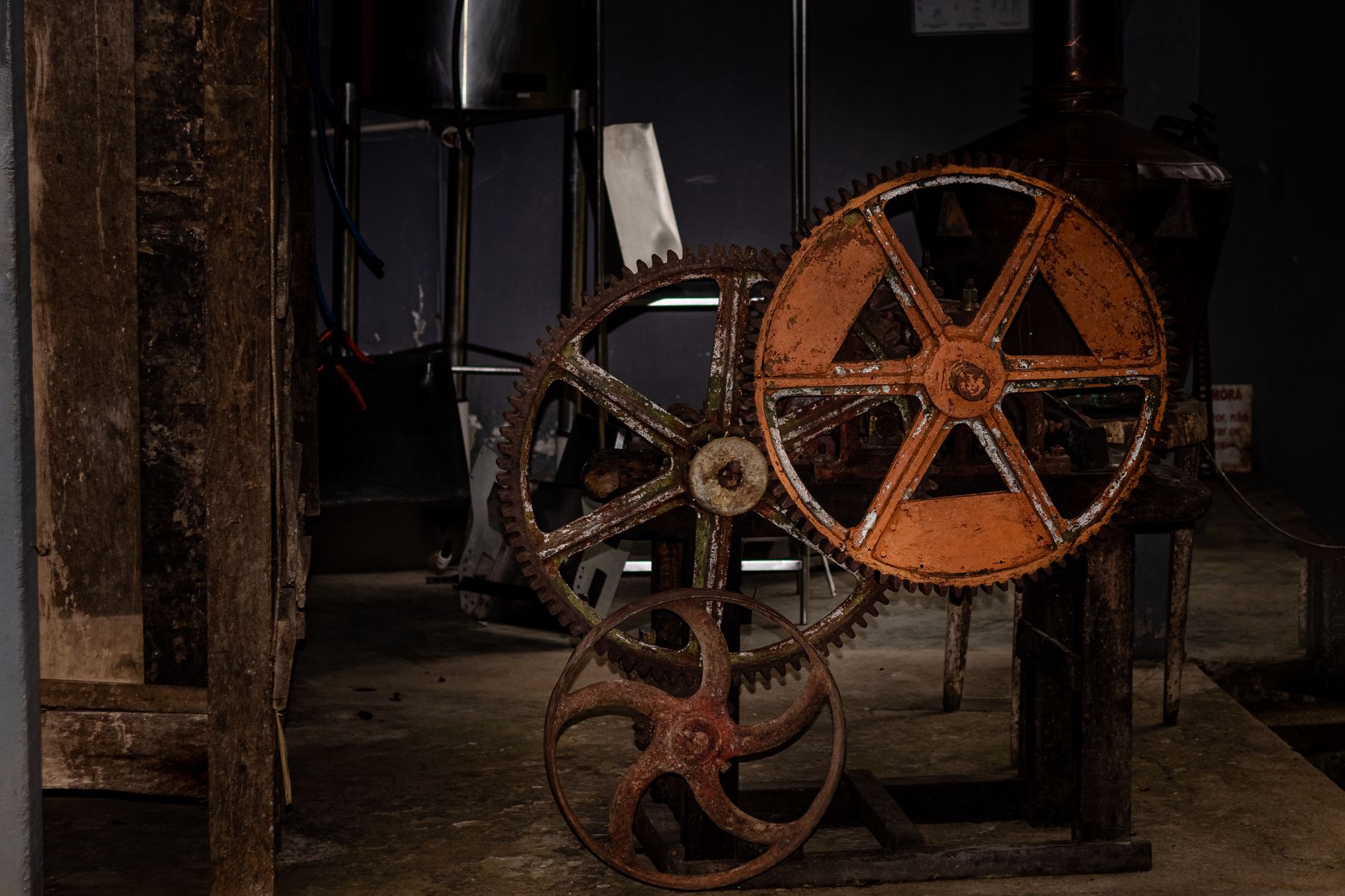 Demolition Dust Exposure: The Unseen Threat to Worker Safety and OSHA Compliance