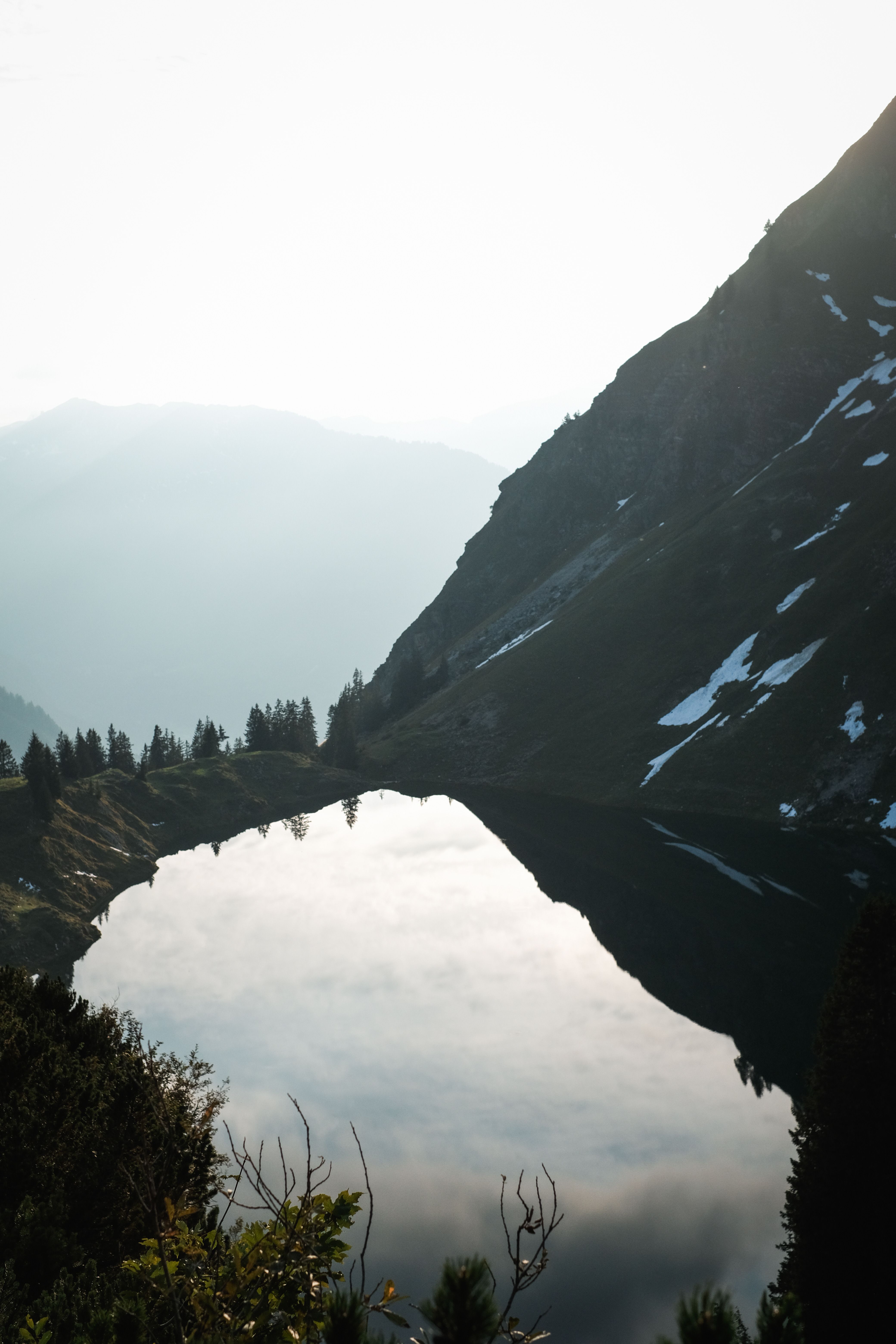 Scenic Alpine Mountain Lake Reflection at Sunrise · Free Stock Photo