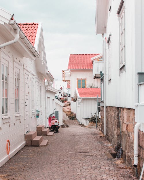 Une Ruelle Entre Les Bâtiments