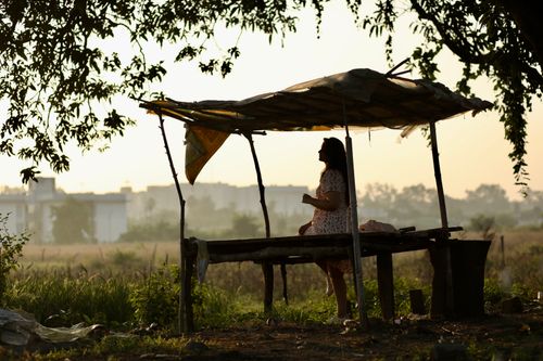 Free Lost girl Stock Photo