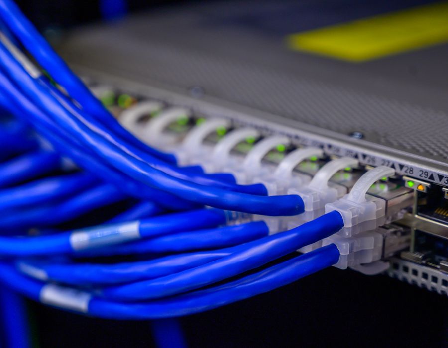 16 Port PoE Switch