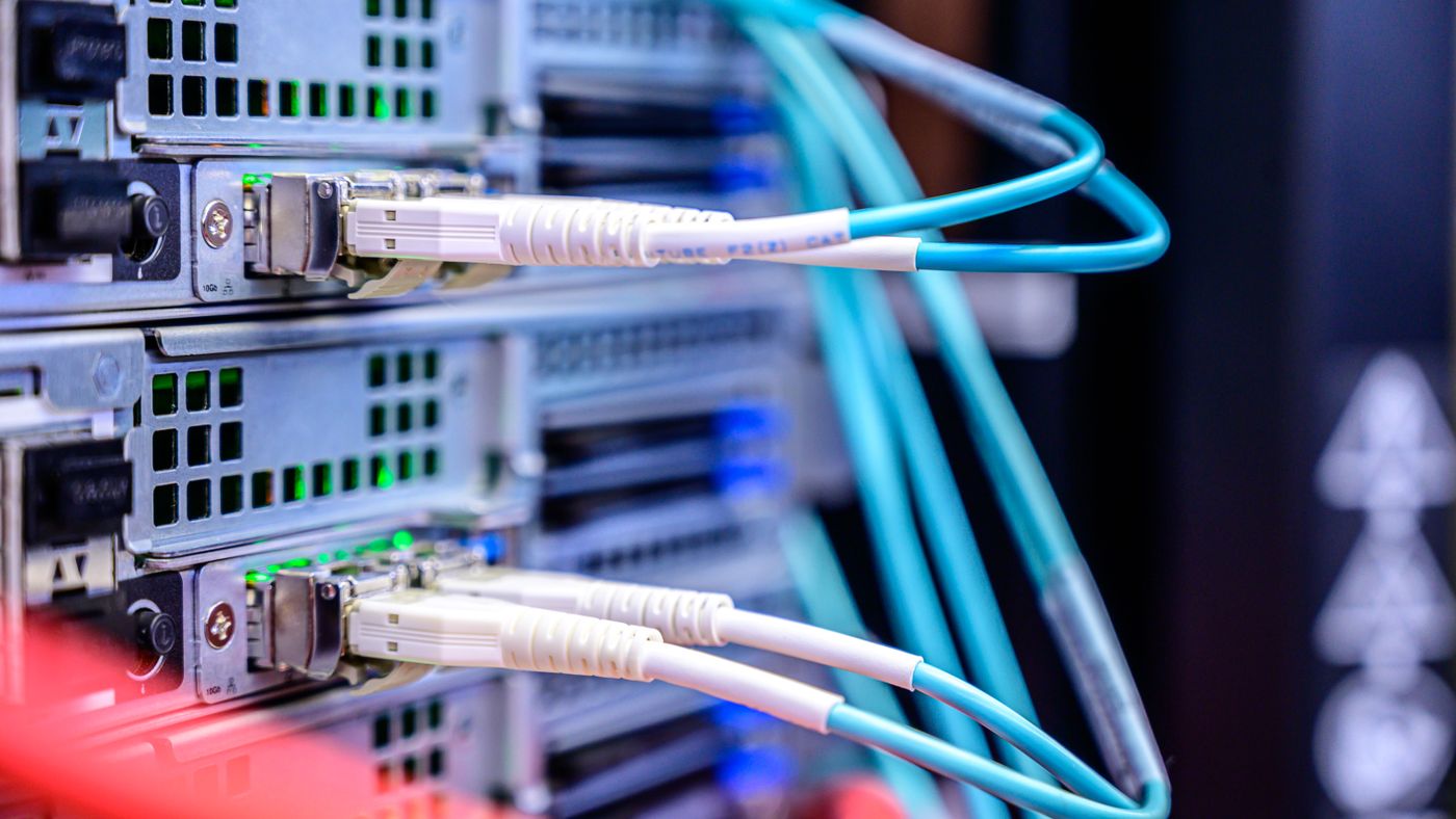 How to choose a Wi-Fi router that will not bottleneck your home internet