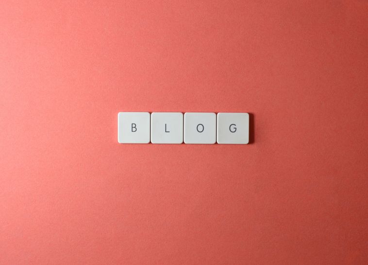 Online dating: starting a conversation on a niche platform