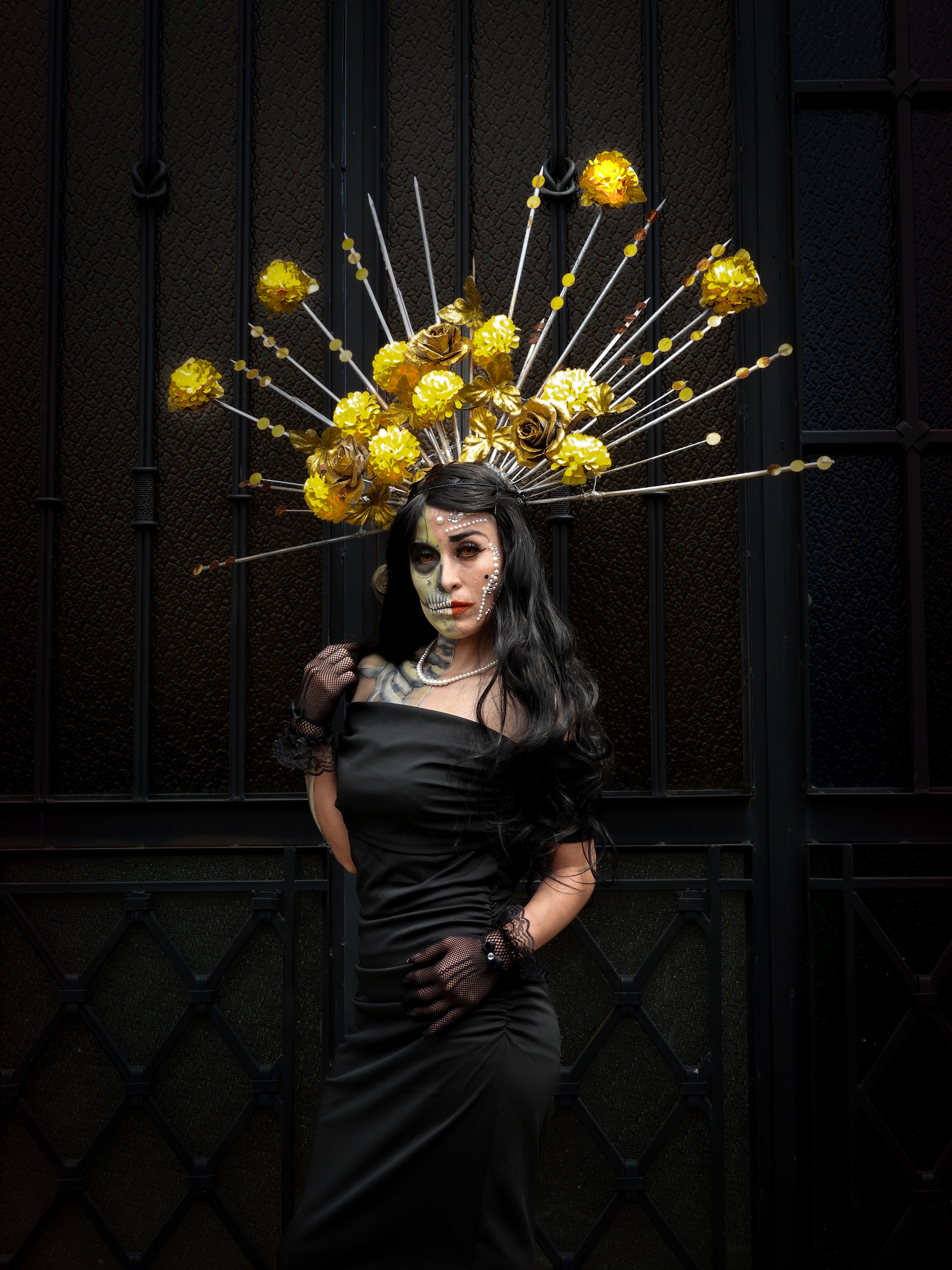 Elegant Catrina Costume for Day of the Dead · Free Stock Photo