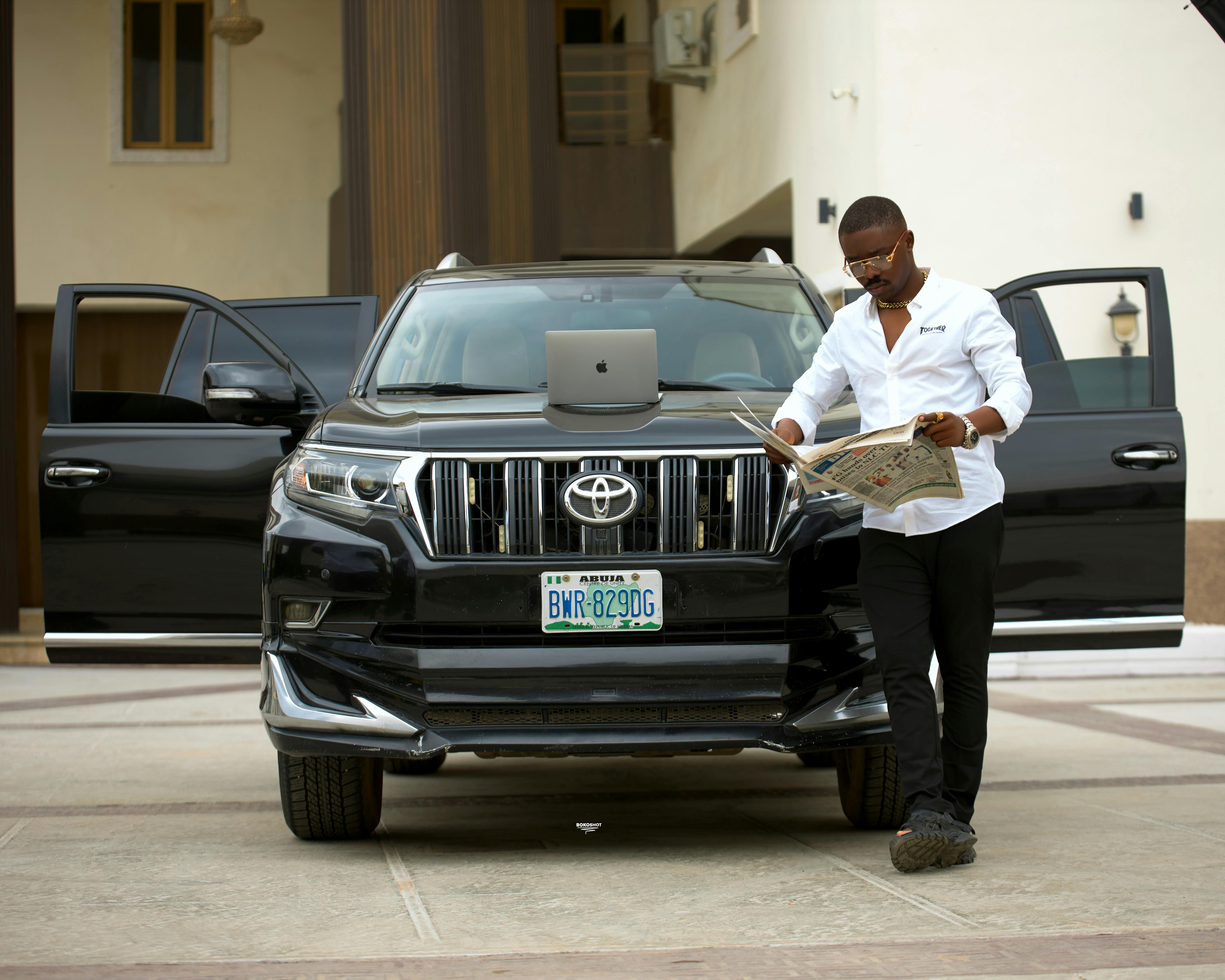 Toyota recalls 550,000 Highlander SUVs because seat backs may fail to lock — Photo by Boko Shots on Pexels