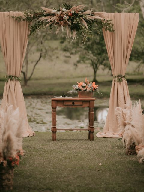 Wedding invitation lakeside-altar