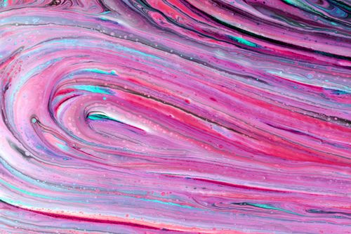 Free Colorful acrylic pour with swirling pink and purple patterns, creating a vibrant abstract background. Stock Photo