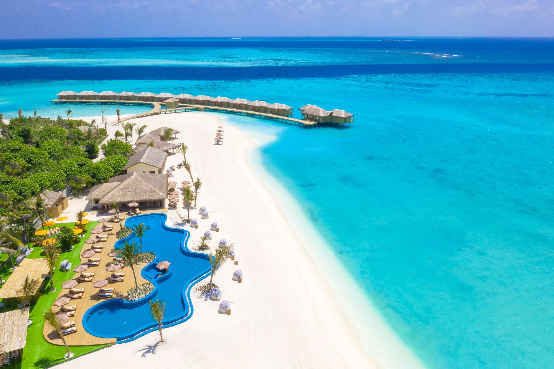 Maldives Tourism Economy Faces Crisis Amidst West Asia War