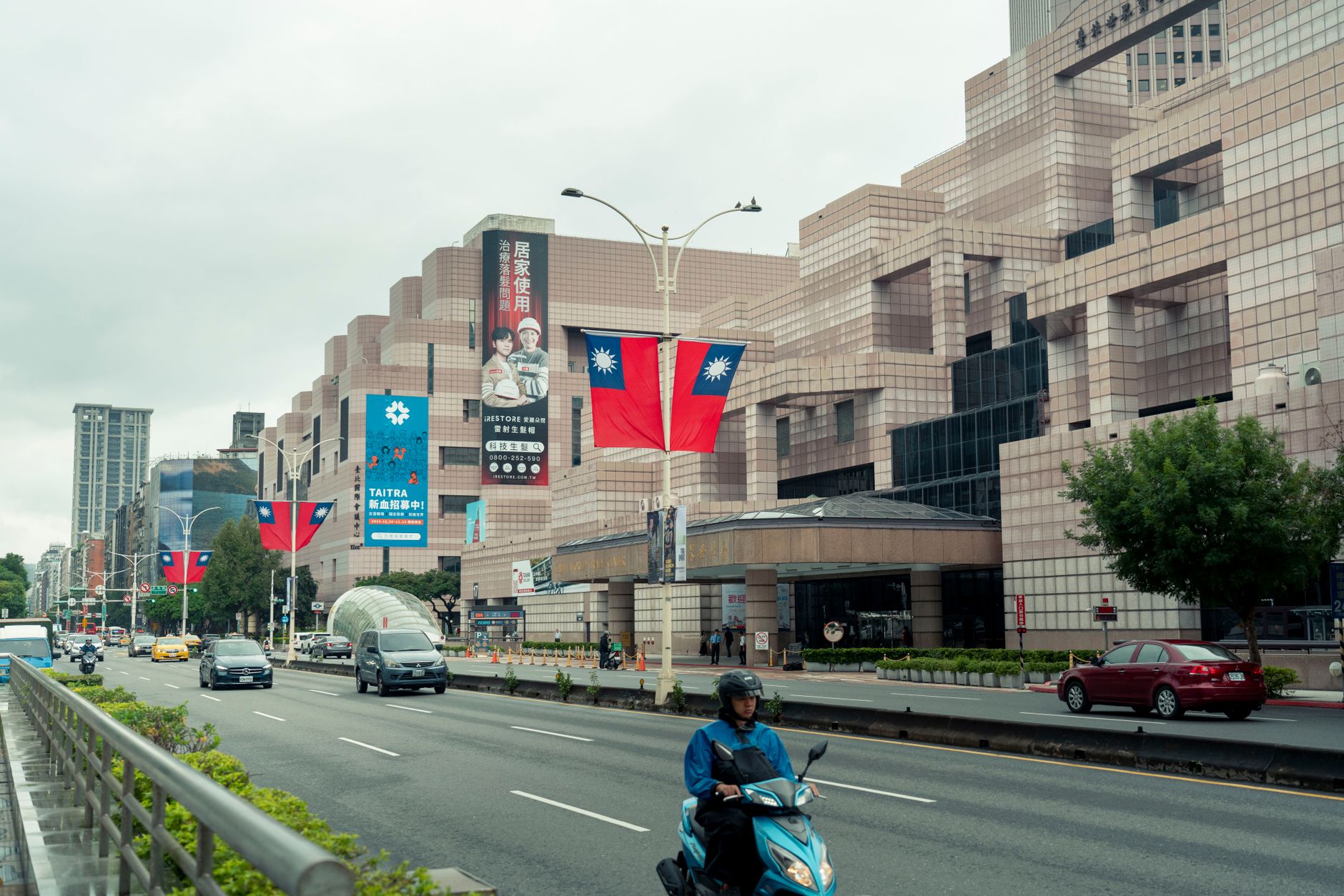Ximending Taipei: Surga Belanja & Kuliner Kekinian yang Wajib Kamu Jelajahi di Taiwan!