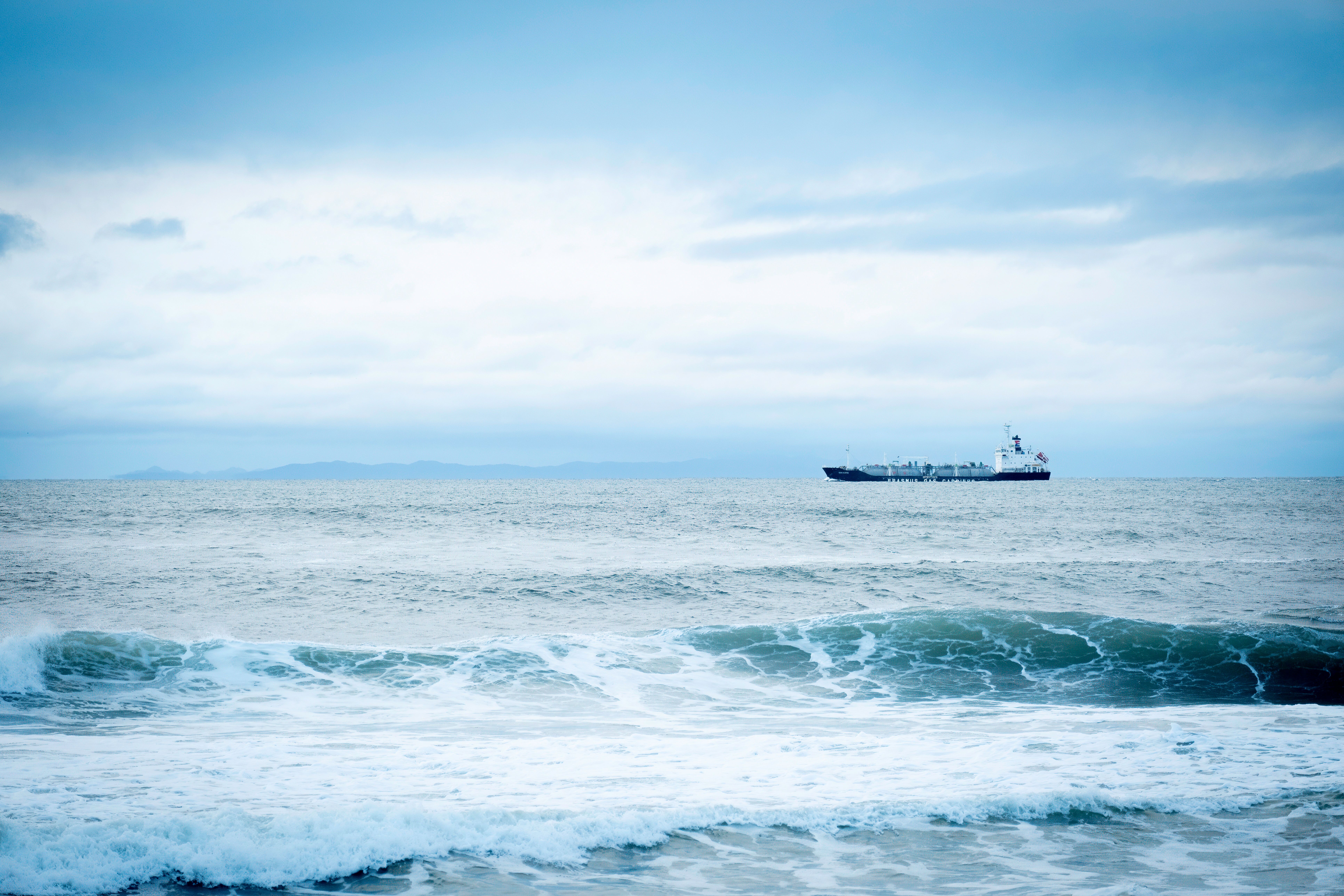 Red Sea Shipping Activity Declines Following Houthi Attacks on Saudi Arabia