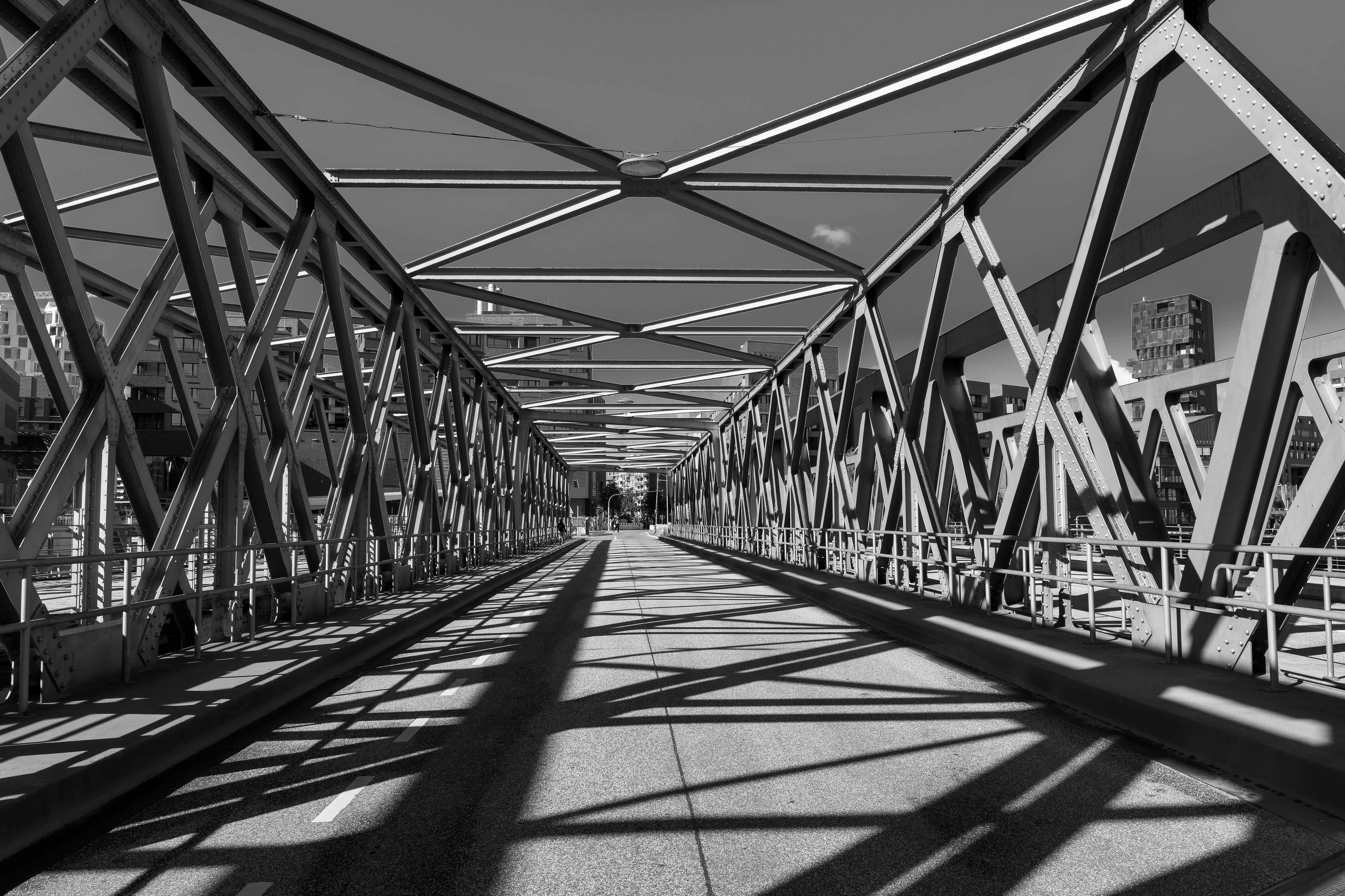 Dramatic Arch Bridge in Hafencity, Hamburg · Free Stock Photo