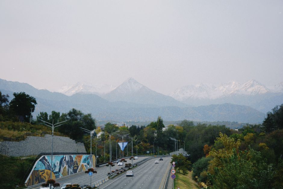 Trouver un Travail a Almaty en 2026 : Opportunites au Kazakhstan