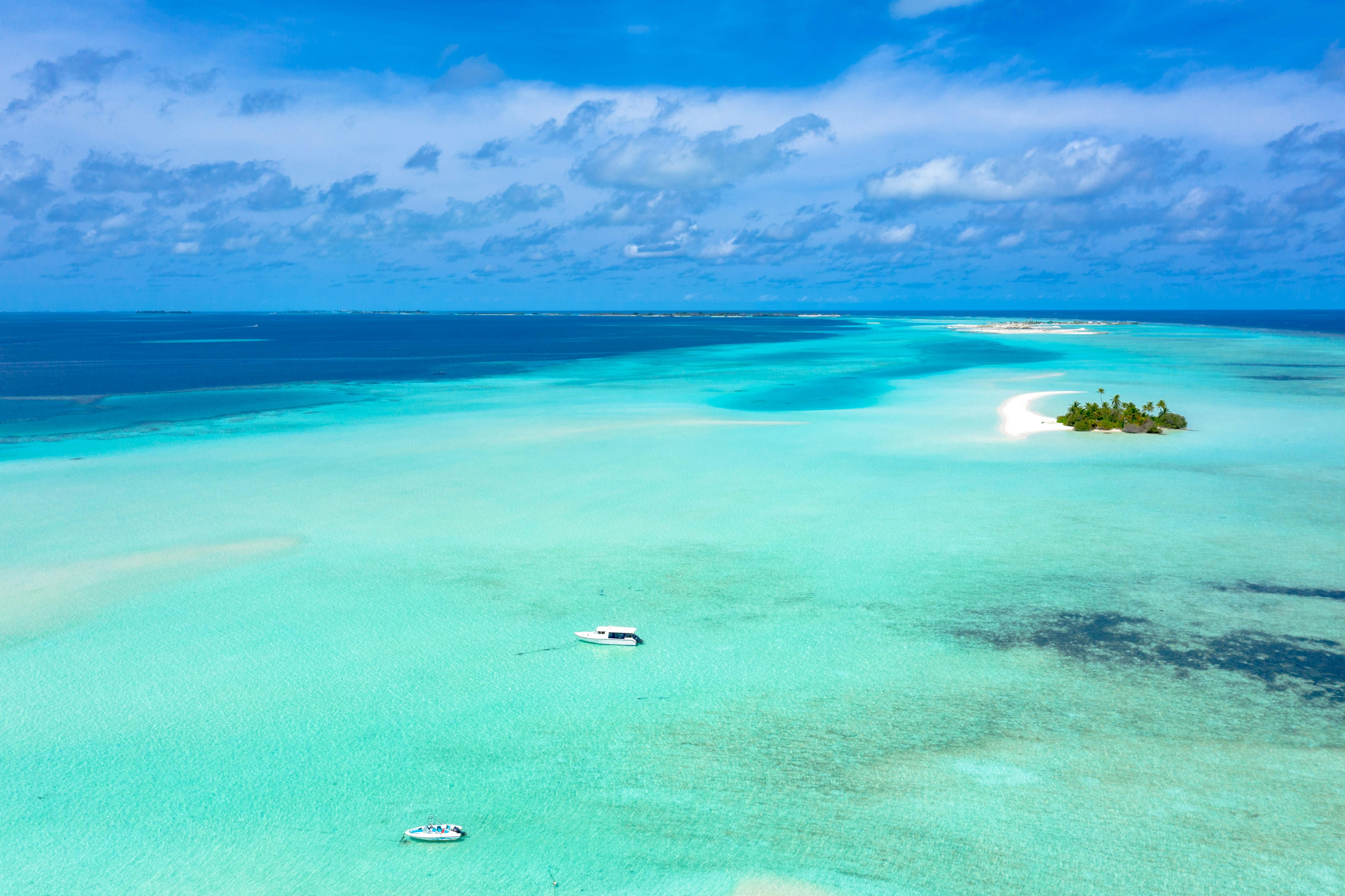 stunning aerial view of maldives island paradise