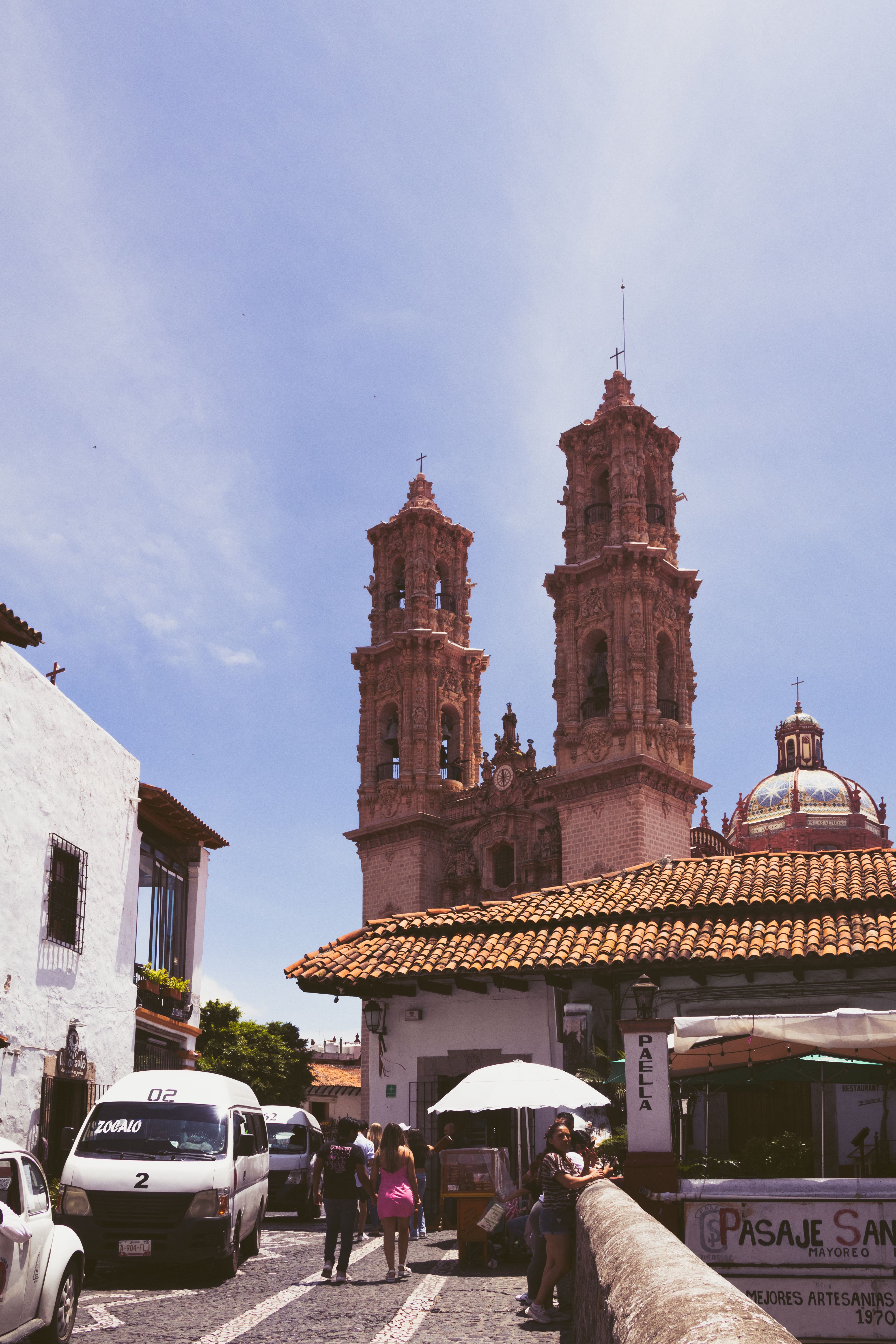 Historic Santa Prisca Church in Taxco, Mexico · Free Stock Photo