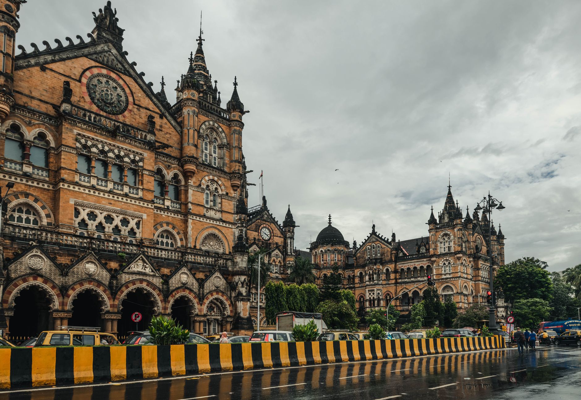 Featured image for the article: Mumbai forecast: light rain and gusts up to 60 kmph on Tuesday