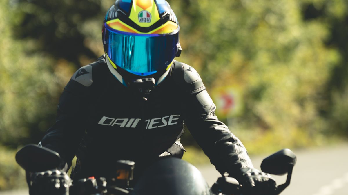 Twitch et youtube moto en live : comment les streamers changent la culture motarde
