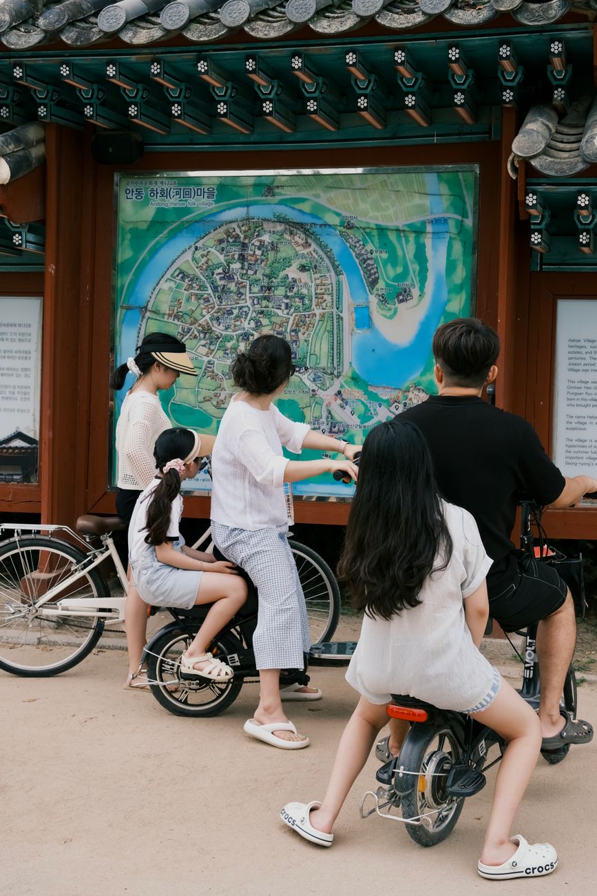 korea guided tour group