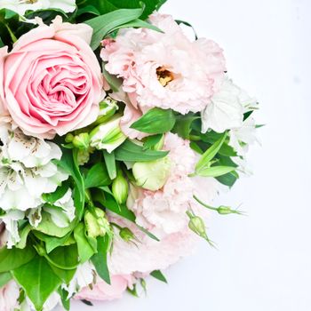 Bespoke floral design arrangement - Photo by Studio Naae