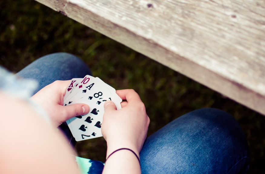 Online Casino: Spielautomaten und Live-Spiele im Überblick