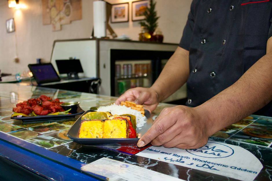Maximizing Your Online Searches for Halal Dining Experiences