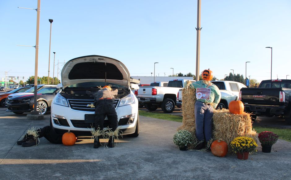 QR‑Enabled Pumpkin Car Tags