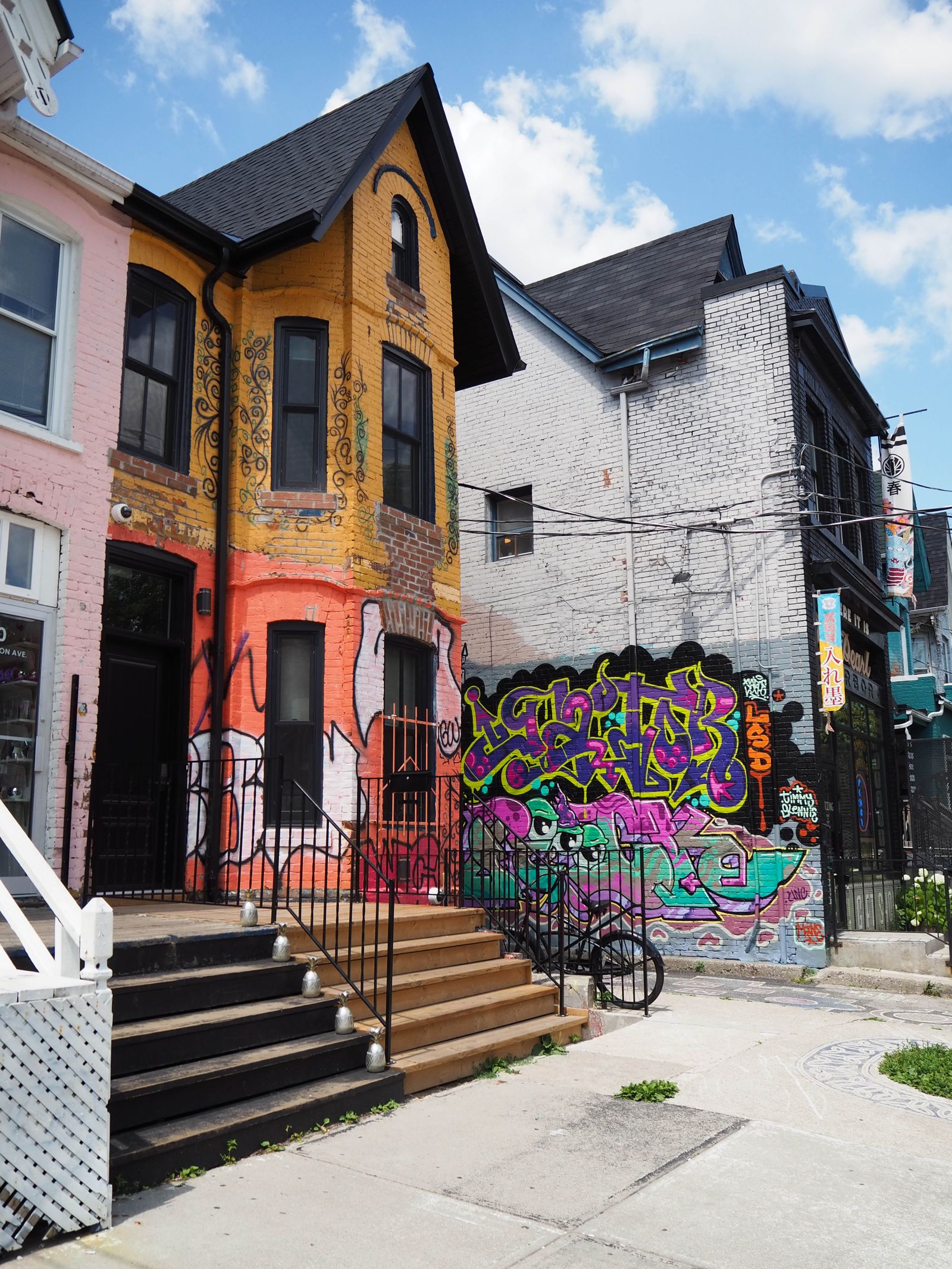 Golden Triangle Living: Ottawa’s Hidden Downtown Gem by the Canal
