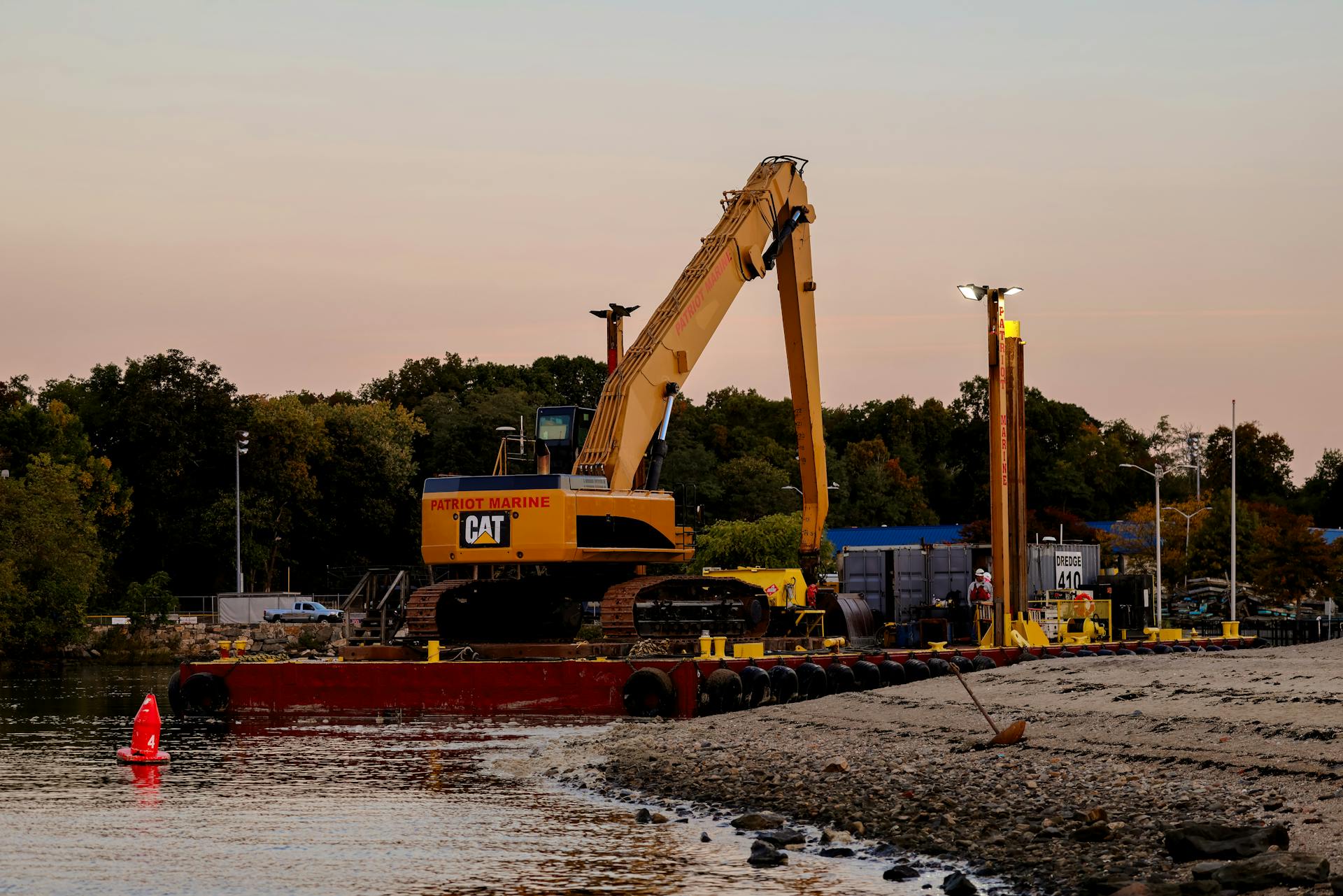 Dredging @ Cove Island Park Marina. 50° F. October 12, 2024. Cove Island Park. Stamford, CT